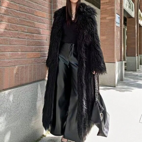 Casual Women's Long Faux Fur Coat - Picture 6 of 9